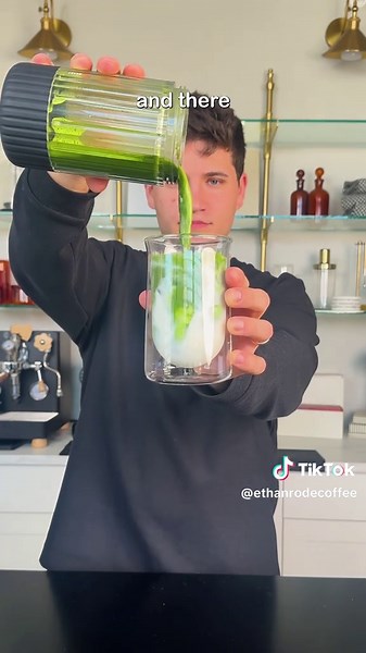 How to Make Matcha Without a Whisk: A Simple Guide