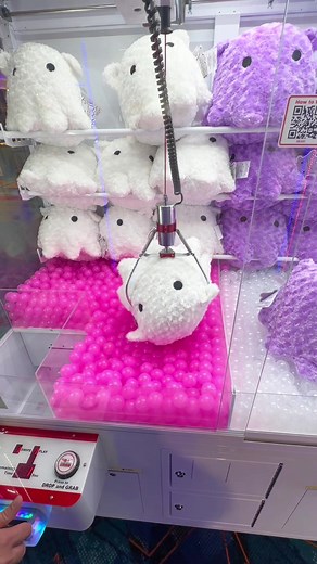 Many claw machines will have settings for when they are ready to win, but there are always tips and tricks to help improve your odds! #clawmachine #arcade