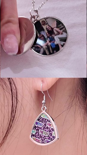 Customize your necklace and earrings with style using a mini heat press! #sublimation #sublimationprinting #sublimationprint #sublimationheattransfer #personalizedearrings #customizedearrings #personalizednecklace #stylishnecklace #heatpresswholesale #personalizedearrings #customizationnecklace #sublimationnecklace #sublimationearrings #heatpressmachine #miniheatpress #heatpressfactory