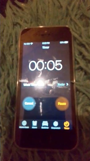 IPhone 5s Exploding (Fake) #smartphone #tech #iphone5s #fake #Exploding