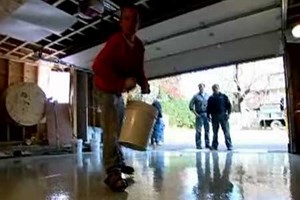 How To Apply an Epoxy Coating to a Garage Floor
