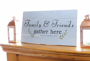 How to Make a Wood Sign with Vinyl and Cricut Joy