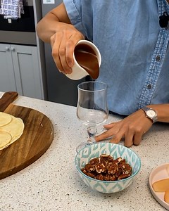 103K views · 1K reactions | Pancake Roses! A delicious edible bouquet 丹 | Chefclub Network | Facebook