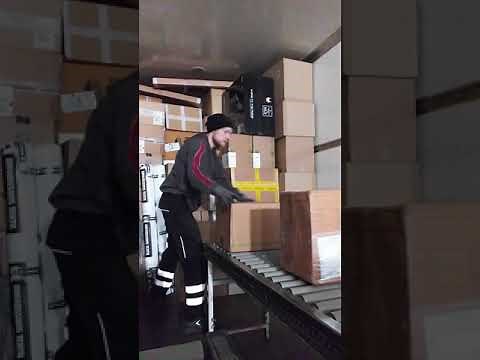 Loading at UPS