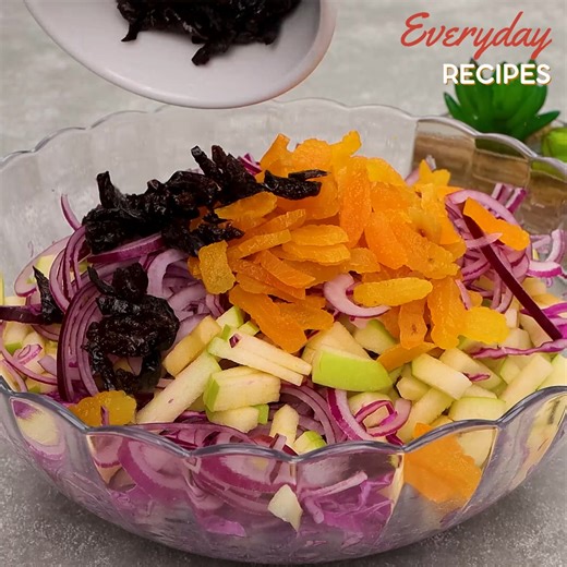 Salad I learned at the Polish restaurant, this one can't be missed on the weekends | Everyday Recipes