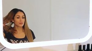 De nieuwste innovatie op het gebied van stijlen met stoom. Max Pro introduceert de STEAM stijltang by MOHI. Meer info? Bezoek onze website www.maxprohair.com of neem contact met ons op. | Max Pro