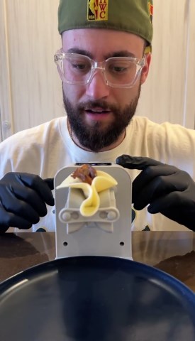 Dumplings using the viral machine