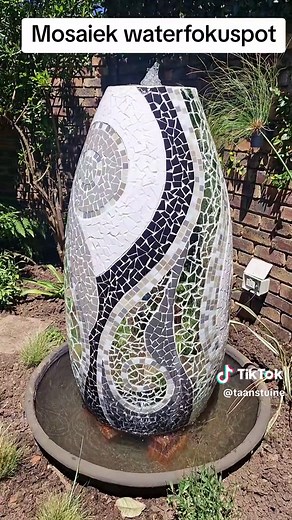 #taanstuine #tuinmaak #gardening #waterfeature