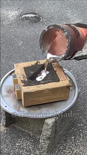 Sand Casting an Aluminum Ingot #heinrichsmade #metalcasting #sandcasting