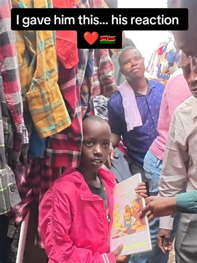 I gave him this… his reaction ❤️🇰🇪 #fyp #kenya #kenyantiktok🇰🇪 #davudakhundzada #TikTokCreatorSearchInsightsIncentive