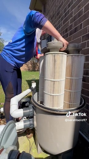 Guide to Cleaning Hayward Swimming Pool Filters