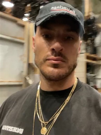 90_Here is a BTS of my night a @SNL Clips #kimkardashian #snl