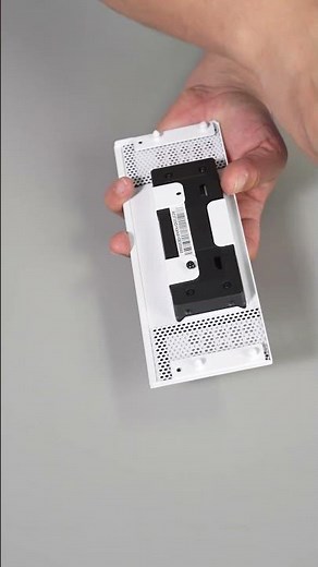 How to Install the Tower 300 front LCD Screen Kit #thermaltake #pcbuild #custompc