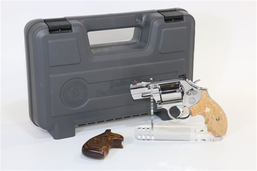 Smith & Wesson 686 Performance Center - Bid Now