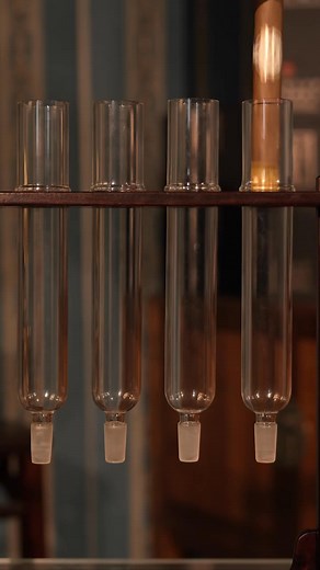 Enhance the way you store & display your cigars. Our multi-tube aroma infuser brings a rich, refined touch to your cigar collection.🥃 🌿 Infuse notes of oak, vanilla, honey & more 🎁 Perfect for collectors, hobbyists & gift sets ✨ Simple, elegant, and crafted for premium storage 🗃 Add personalized character to your collection setup | Michaer shop