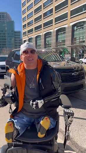 Have a warm ride waiting with remote start from the myChevrolet, myBuick, myGMC or myCadillac mobile app. #BetterNeverStops #wintertips #winterhacks