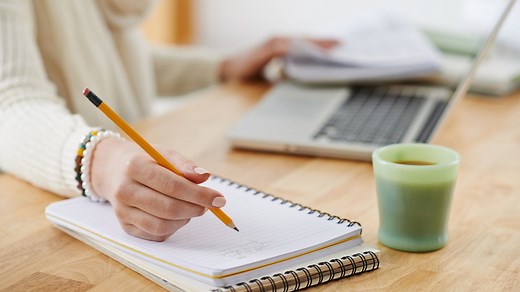How to create a successful weekly work plan (tips, templates)