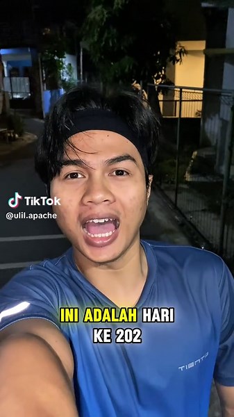 Day 202 Saitama Workout Challenge #onepunchman #saitama #workoutchallenge #run #motivation #transformation #discipline