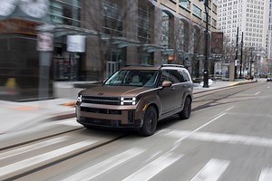 2025 Hyundai Santa Fe Review, Pricing, and Specs