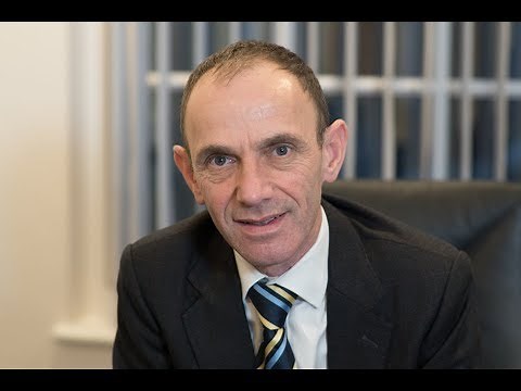 What causes swollen legs?