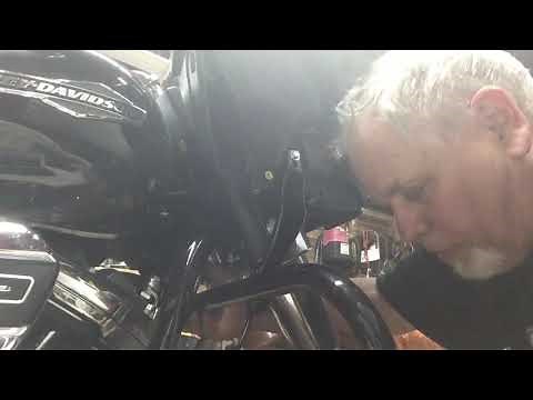 Changing the Engine Guard and Fairing Supports on my 2021 Road Glide.