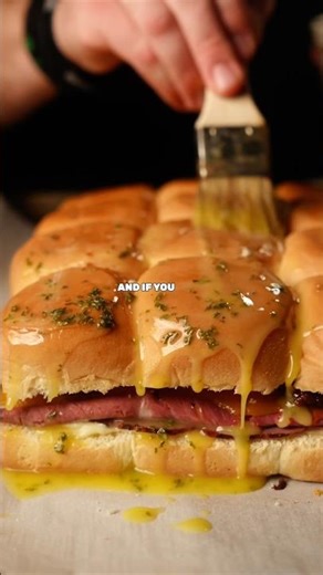 Bacon Jam Roast Beef Sliders 🍔