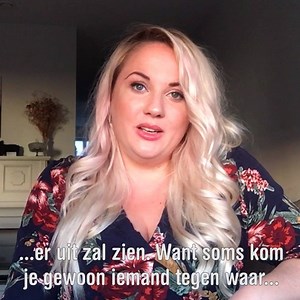 34K views · 129 reactions | LOLBROEKEN OPGELET!嵐 Deze vrolijke, energieke dame is op zoek naar een sportieve vent met een portie humor en creativiteit in z’n bovenpan. Wie kent de perfecte kandidaat voor Heleen?  | First Dates NL | Facebook