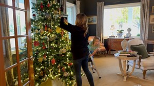 Exciting Announcement & Decorating Our Great Room Christmas Tree! 🙌🎄🥰 | Garden Answer