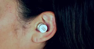 Dot claimed to be the world's smallest Bluetooth headset, but is it too small to be useful?