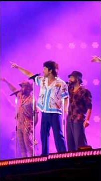 Bruno Mars – Uptown Funk (Live) best moment