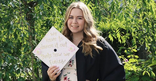 RN Graduation Cap: 26 Insanely Cute Ideas