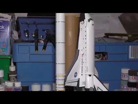 Revell Space Shuttle Endeavour & Rocket Boosters In 1:144 Scale