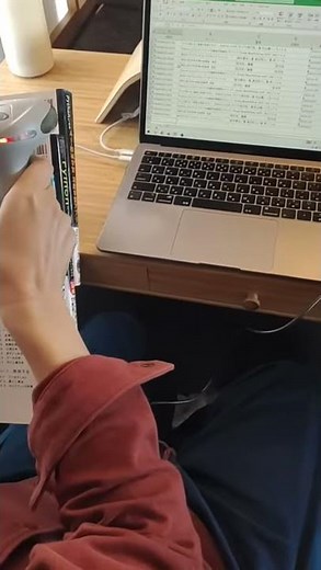 バーコードリーダーで読むと書籍情報を表示する