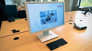 TechCorner: Fujitsu P27T monitor