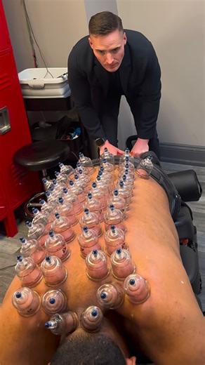 🏆 Flexion Distraction Therapy for Low Back Relief Flexion distraction therapy is a gentle, non-invasive chiropractic technique that targets low back pain by decompressing the spine. Using a specialized table that moves in rhythmic flexion and distraction patterns, this method helps increase spinal motion, reduce disc pressure, and improve mobility—especially for those with herniated discs, sciatica, or general stiffness. It’s often paired with other therapies for enhanced results. #Chiropractor