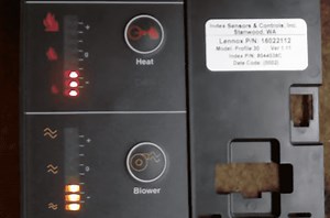 Whitfield Pellet Stove Control Board Flashing [3 Easy Solutions] - FireplaceHubs