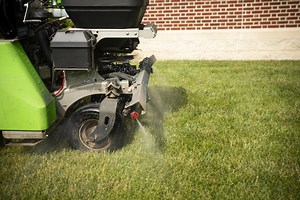 Understanding Pre-emergent vs. Post-emergent Weed Control