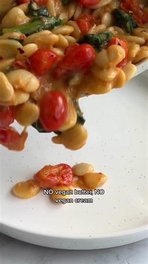 Creamy Butter Beans Recipe: Easy Vegan Lunch in 10 Minutes!