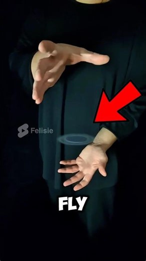 Epic Floating Card Trick Tutorial! 🔥🧙‍♂️