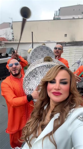 Salima La Psychologue: LIVE Incentive Program Insights