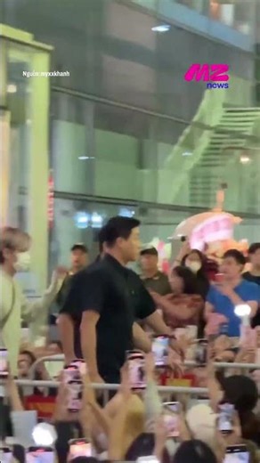 Male god Baek-hyun is officially in Vietnam! | MZ NEWS #mznews #mznetwork #odaycosao