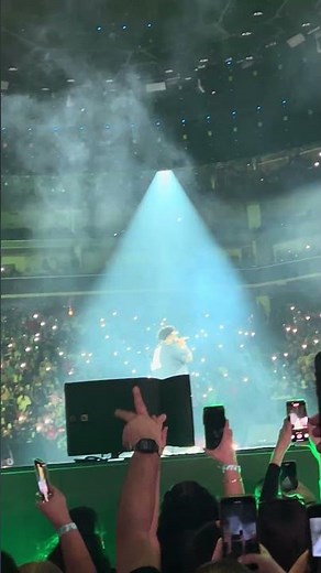 Rod wave performing green light #hiphop #music #rodwave #concert