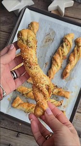 torsades feuilletées au pesto et saumon fumé #recettevegetale #recettefacile