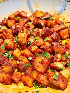 523K views · 10K reactions | LET'S MAKE SPICY LEBANESE POTATOES FOR...