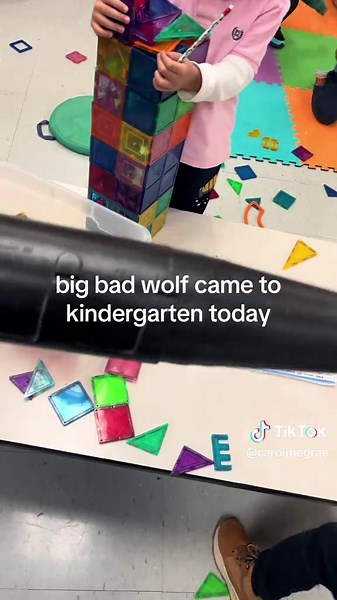 #kindergarten #teachertok #stemproject #fyp @dhelton311 | the big bad wolf