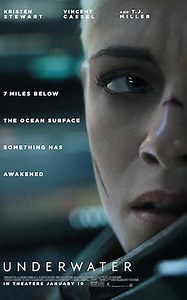 映画『アンダーウォーター』ネタバレあらすじと感想。キャストのクリステン・スチュワートが閉所恐怖症を超えて挑んだ深海SF作品