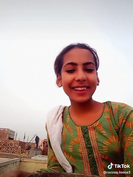 Razzaq Loona (@razzaq.loona3)’s videos with original sound - Razzaq Loona