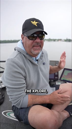 17K views · 131 reactions | Easy to use with built-in LakeMaster Mapping, that's the Humminbird XPLORE Series of Fish Finders 落 #Humminbird #HumminbirdXPLORE | Humminbird | Facebook