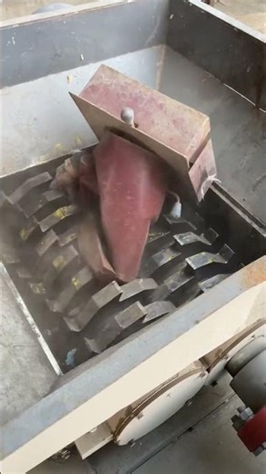 #fcnfm Slow Speed Shredder with High Torque for Significant Cutting Force and Easy Material Handling