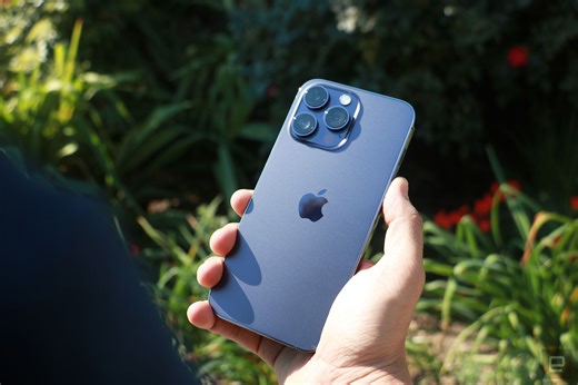 Apple updates iOS 16 to fix shaky iPhone 14 Pro camera and copy-paste issues - Engadget